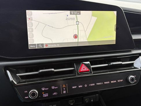 Used 2024 Kia Niro Wind image 8