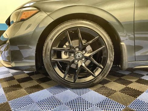 Certified 2025 Honda Civic Sport image 10