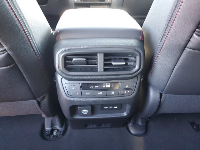Certified 2025 Honda Passport Black Edition image 13