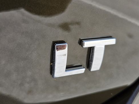 Used 2024 Chevrolet Equinox LT FWD image 15