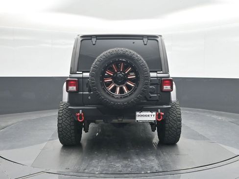 Used 2018 Jeep Wrangler Unlimited Rubicon image 17