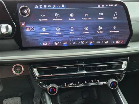Certified 2024 Chevrolet Traverse LT FWD image 15