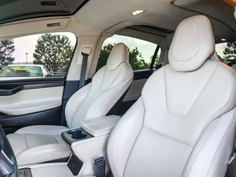 Used 2018 Tesla Model X 75D AWD/4WD image 21