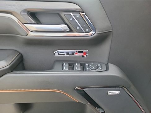 Used 2024 GMC Sierra 1500 AT4 w/ Technology Package image 6