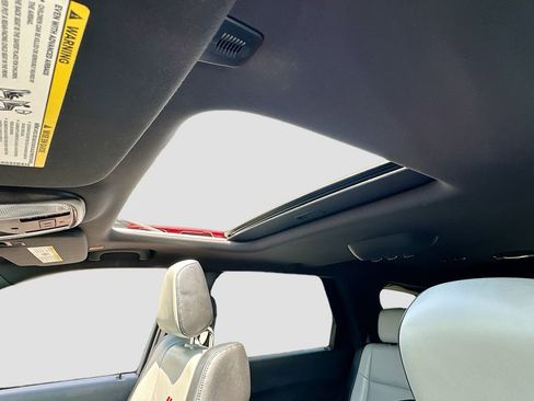 Used 2024 Dodge Durango GT image 22