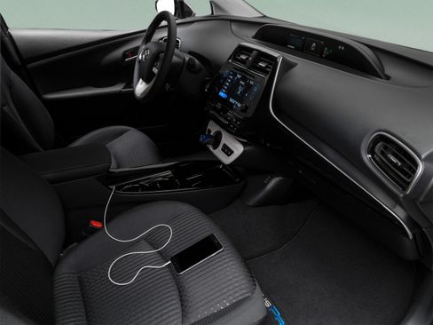 Used 2018 Toyota Prius Prime Advanced FWD image 31