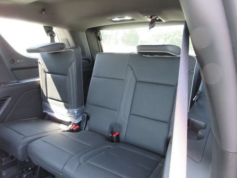New 2026 GMC Yukon Elevation AWD/4WD image 11