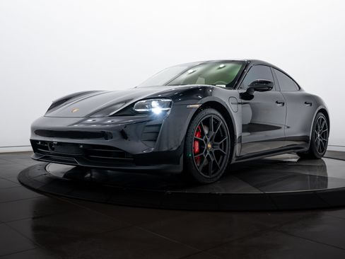 Certified 2022 Porsche Taycan GTS image 1