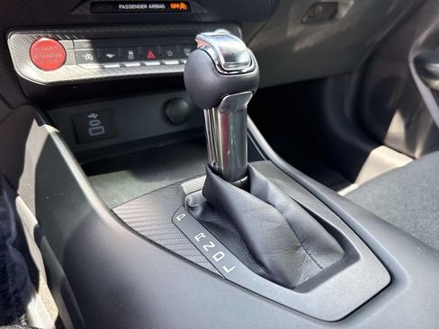 Used 2025 Ford Mustang Coupe RWD image 26