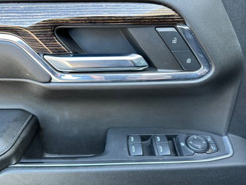 Used 2024 GMC Sierra 1500 Elevation image 11