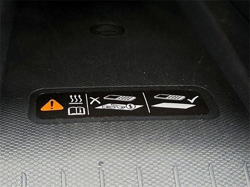 New 2025 Chevrolet Equinox EV LT w/ Convenience Package II image 21