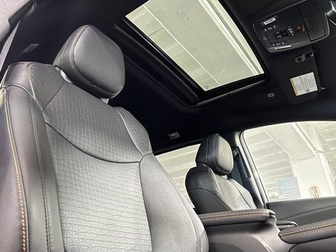 New 2026 Toyota Sienna XLE Woodland Edition AWD/4WD image 19