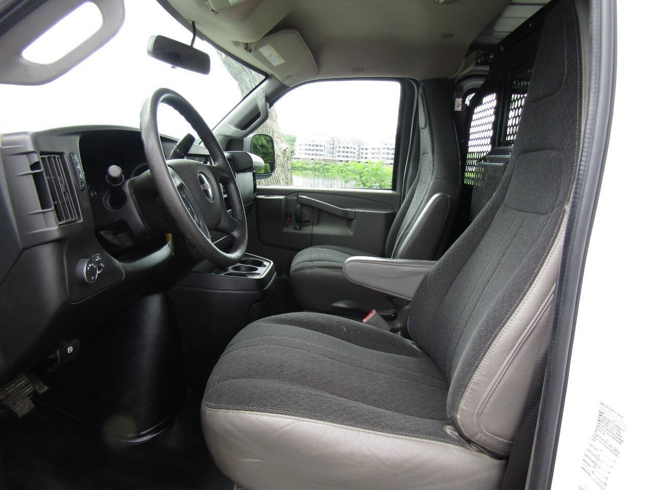Used 2018 GMC Savana 2500 w/ Driver Convenience Package RWD image 11