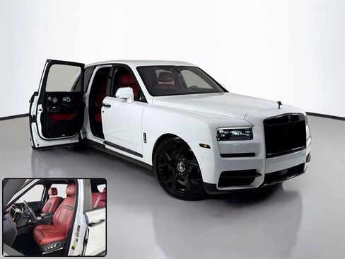 Used 2021 Rolls-Royce Cullinan AWD/4WD image 2