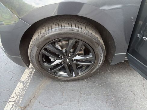 Certified 2020 Chevrolet Equinox LT w/ Sport Edition AWD/4WD image 19
