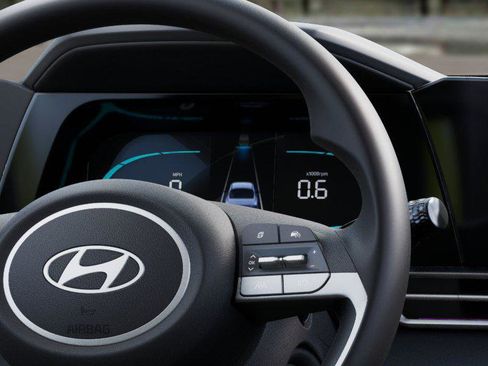 New 2026 Hyundai Elantra SE FWD image 14