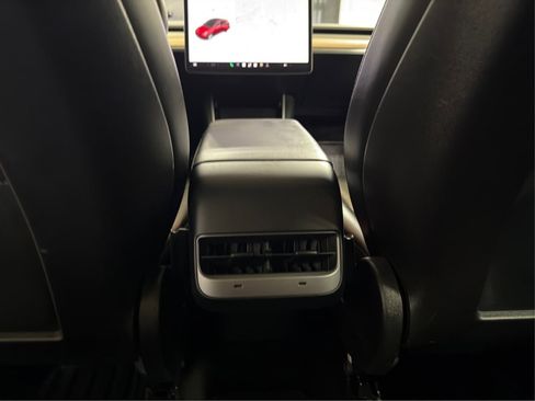 Used 2020 Tesla Model Y Long Range AWD/4WD image 23