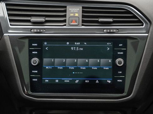 Used 2023 Volkswagen Tiguan SE R-Line FWD image 15