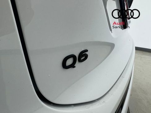 Used 2025 Audi Q6 e-tron Premium w/ Convenience Package RWD image 11