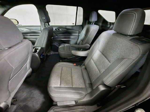 Used 2024 Chevrolet Traverse LT AWD/4WD image 24