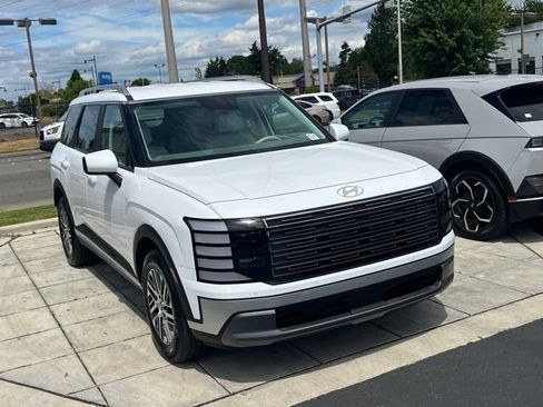 Certified 2026 Hyundai Palisade SEL AWD/4WD image 5