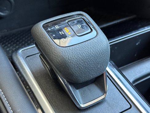 Used 2022 Nissan Pathfinder S w/ Cargo Package AWD/4WD image 23