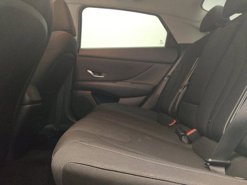 Used 2021 Hyundai Elantra SEL w/ Convenience + Premium Package FWD image 18