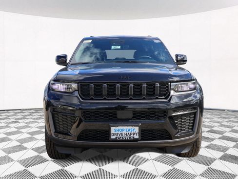 New 2026 Jeep Grand Cherokee Altitude AWD/4WD image 10