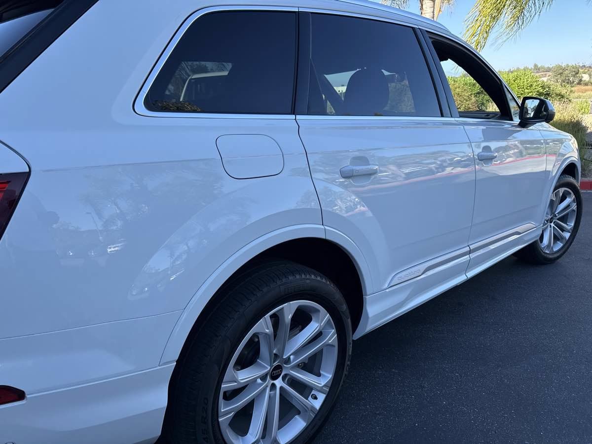 Used 2025 Audi Q7 3.0T Premium Plus AWD/4WD image 24