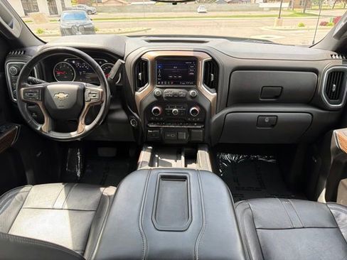 Used 2020 Chevrolet Silverado 1500 High Country w/ Technology Package AWD/4WD image 15
