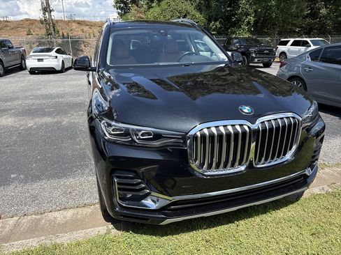 Used 2019 BMW X7 xDrive40i w/ Premium Package AWD/4WD image 2