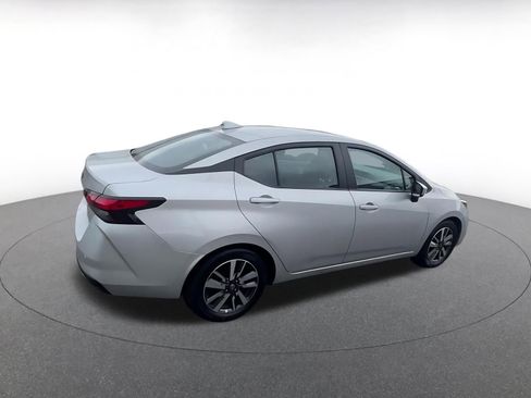 Used 2025 Nissan Versa SV FWD image 15