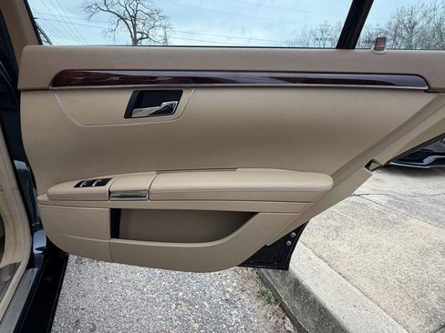 Used 2012 Mercedes-Benz S 550 image 17