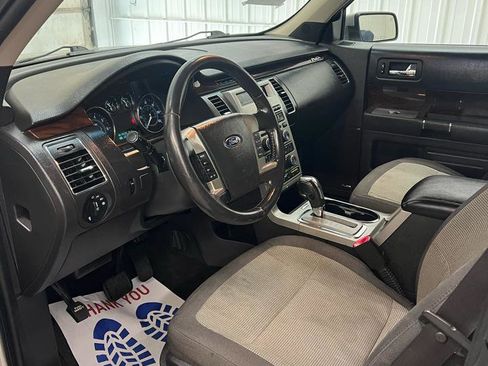 Used 2011 Ford Flex SEL FWD image 12