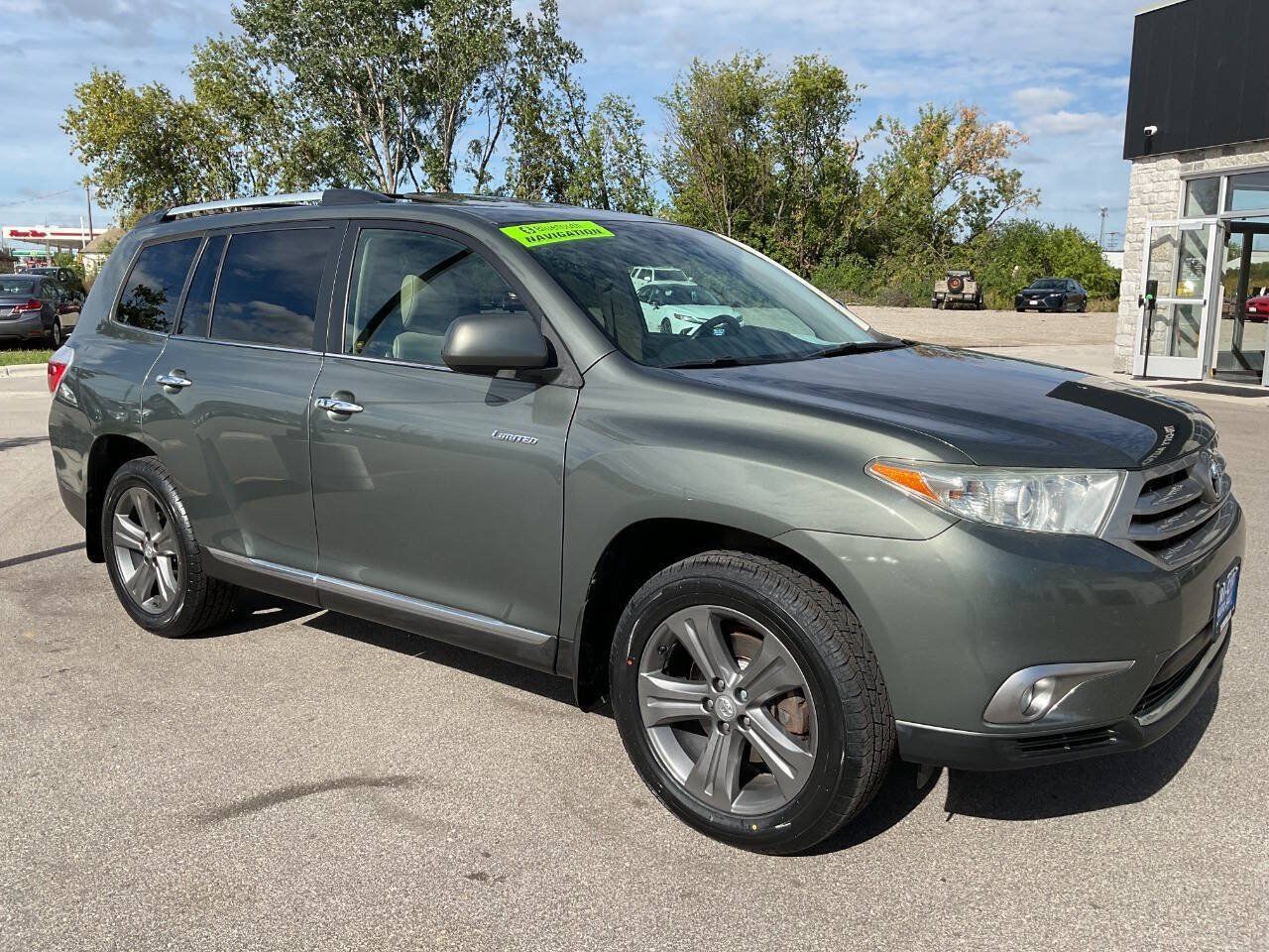 Used 2013 Toyota Highlander Limited AWD/4WD image 10