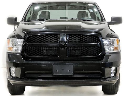 Used 2018 RAM 1500 Express AWD/4WD image 2