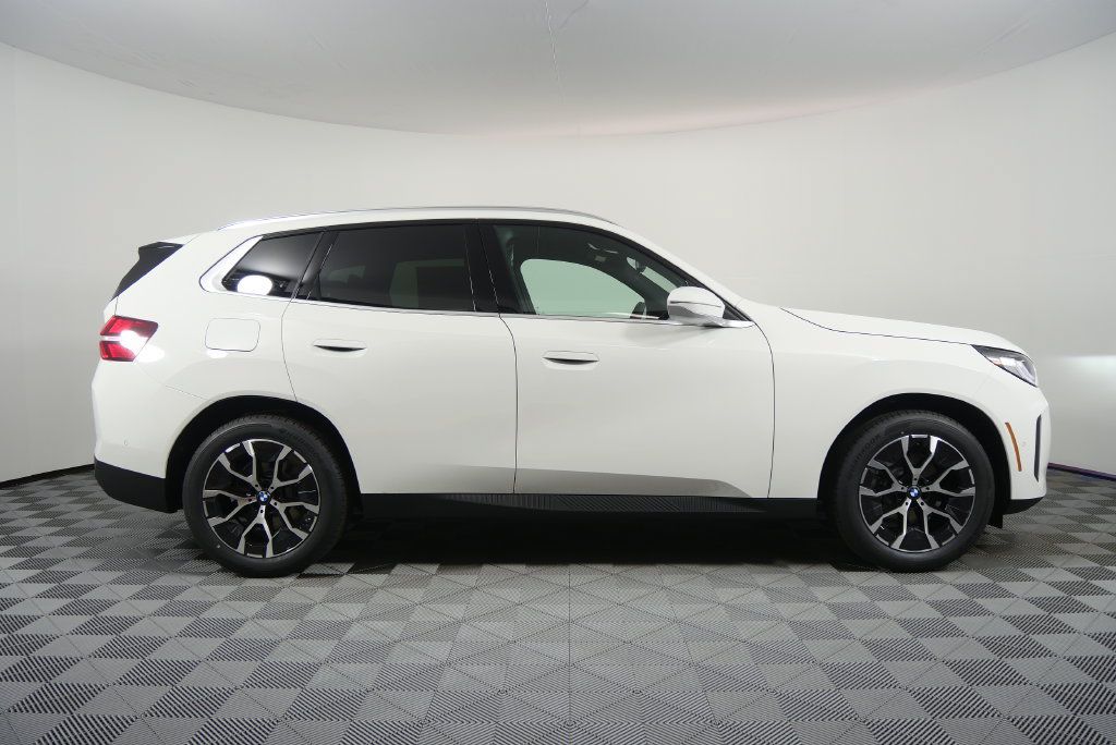 Certified 2026 BMW X3 xDrive30i w/ Convenience Package AWD/4WD image 3