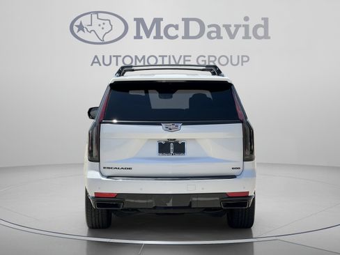 Used 2022 Cadillac Escalade Sport Platinum w/ Heavy-Duty Trailer Package AWD/4WD image 6