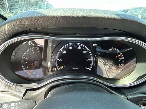 Used 2019 Jeep Grand Cherokee Limited w/ Trailer Tow Group IV image 22