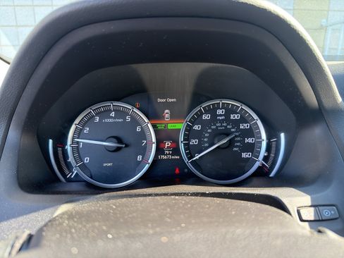 Used 2015 Acura TLX w/ Technology Package FWD image 8