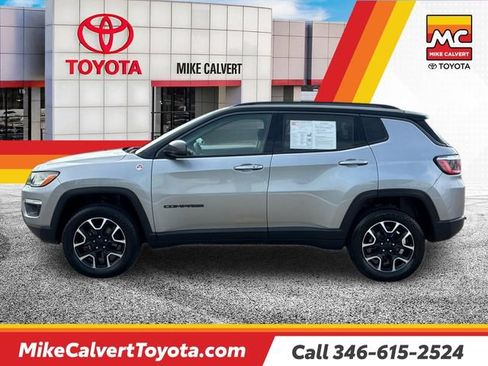 Used 2020 Jeep Compass Trailhawk AWD/4WD image 1