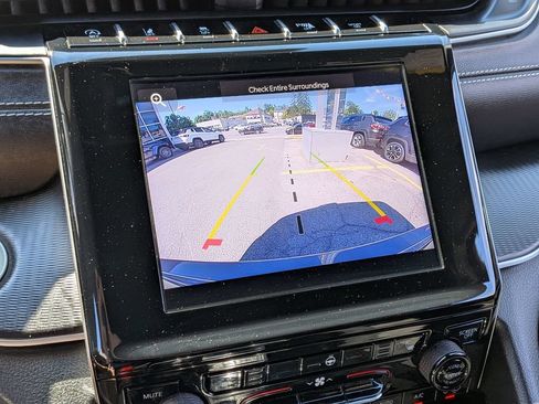 Used 2023 Jeep Grand Cherokee Altitude AWD/4WD image 33