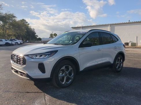 Used 2025 Ford Escape ST-Line image 8