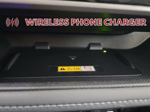 Certified 2025 Toyota Highlander XLE image 29