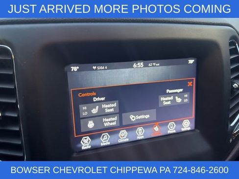 Used 2019 Jeep Compass Latitude w/ Cold Weather Group image 2