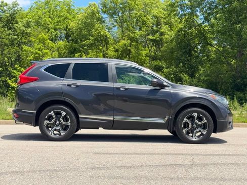 Used 2017 Honda CR-V Touring image 3
