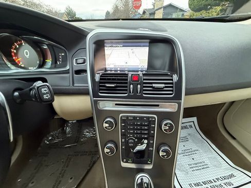 Used 2014 Volvo XC60 T6 image 18