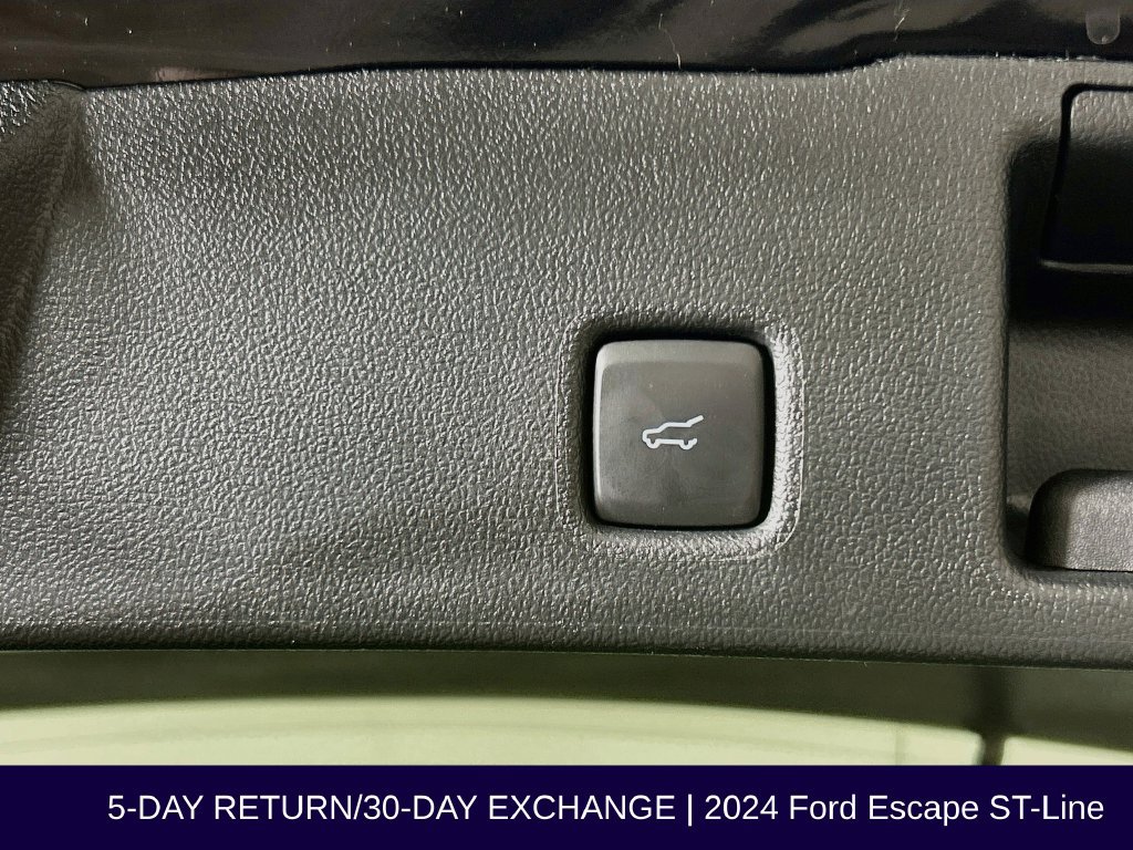 Used 2024 Ford Escape ST-Line w/ Tech Pack #1 FWD image 37