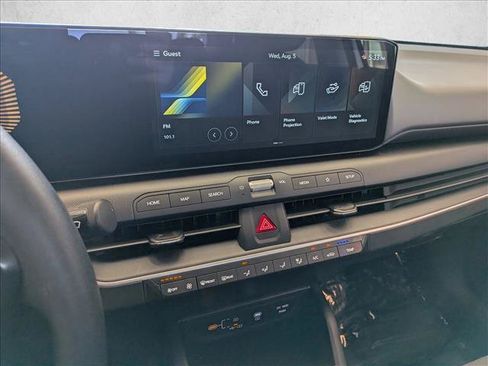 Used 2025 Kia K4 FWD image 19