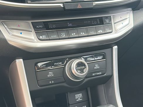 Used 2013 Honda Accord Touring image 33